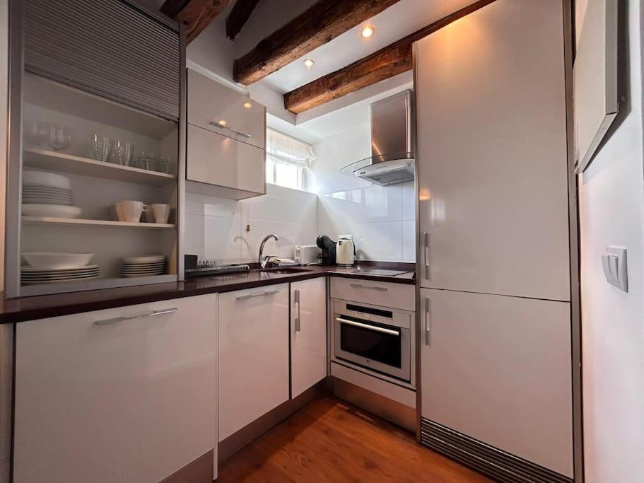 Emblematic Flat In Madrid Central - Arenal Exterior photo